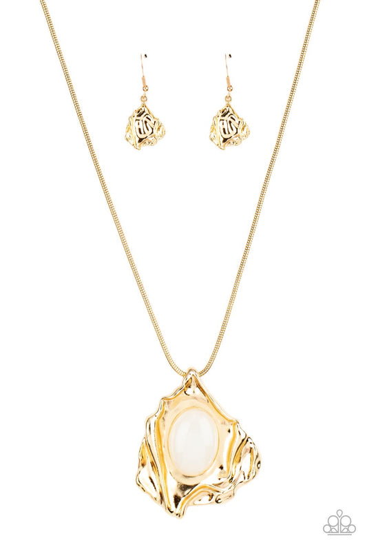 Amazon Amulet