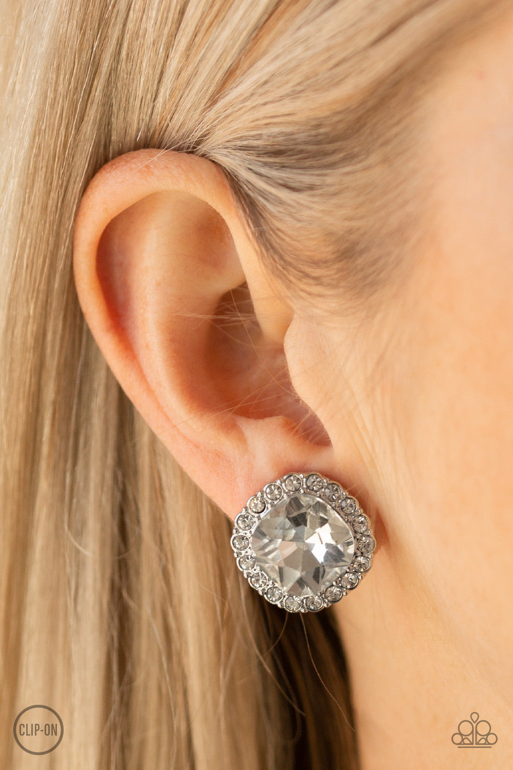 Diamond Duchess (clip-on)